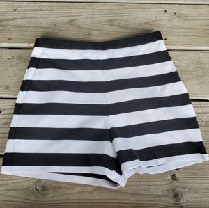 High waisted short, size 2
